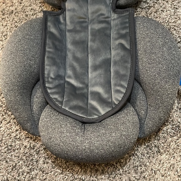 Coolbebe Infant Car Seat Insert - Picture 3 of 6